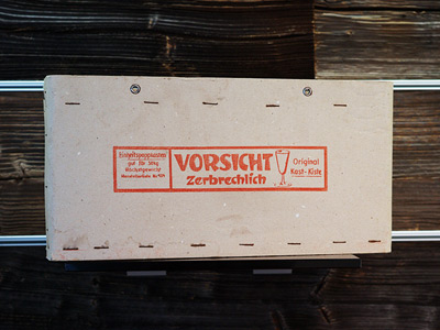 Historische Kiste von Casimir Kast