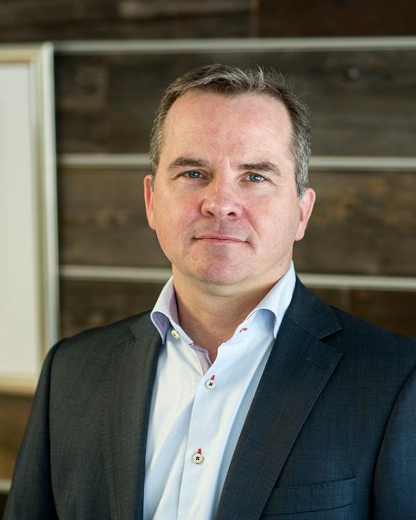Christian Oetker Kast Casimir Kast Foto Andreas Oetker Kast 72 ppi DSC4650