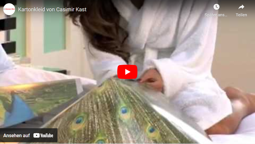 Kartonkleid von Casimir Kast
